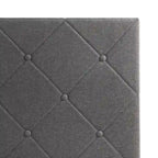 Letto a piattaforma imbottito in grigio scuro con cuciture a diamante