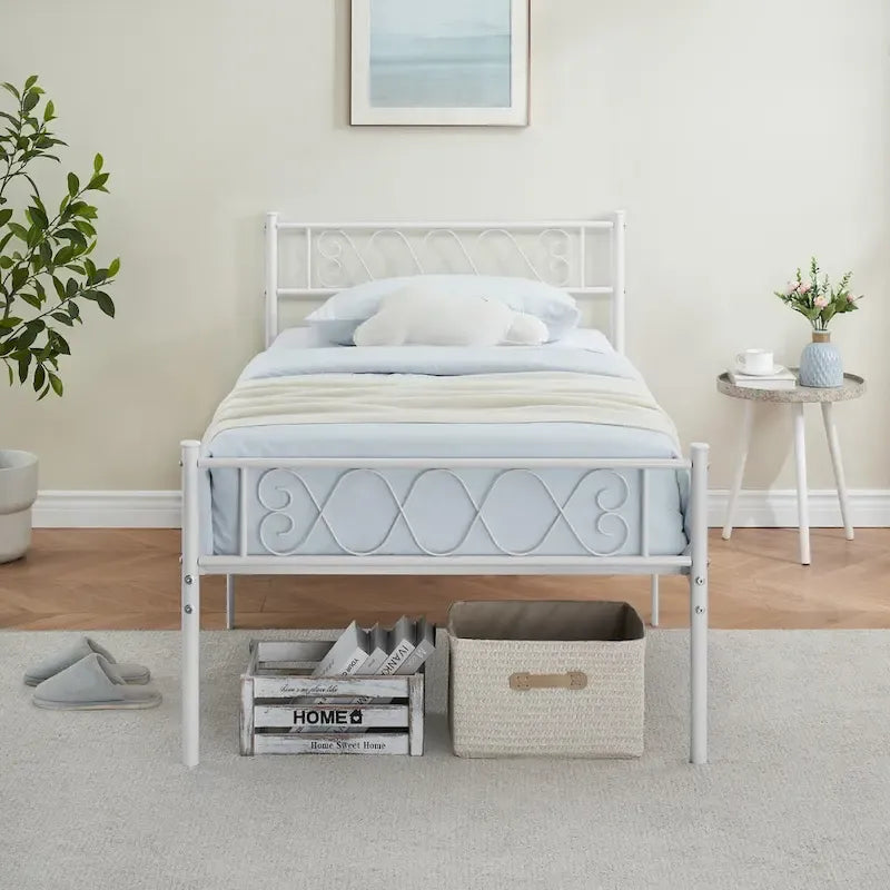 Struttura letto a piattaforma con testiera in ferro battuto "Sweet Heart"
