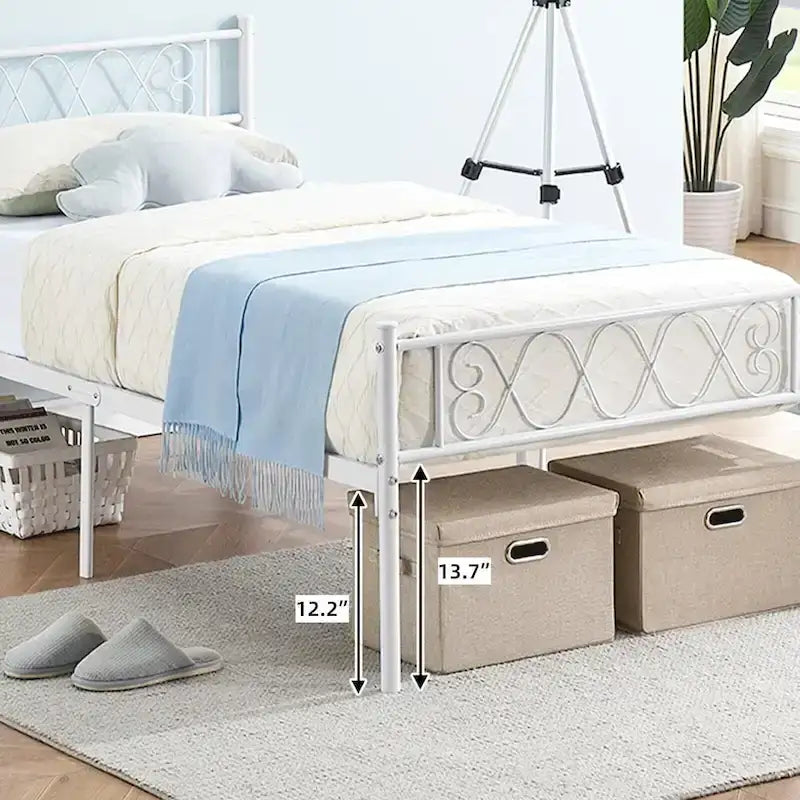 Struttura letto a piattaforma con testiera in ferro battuto "Sweet Heart"